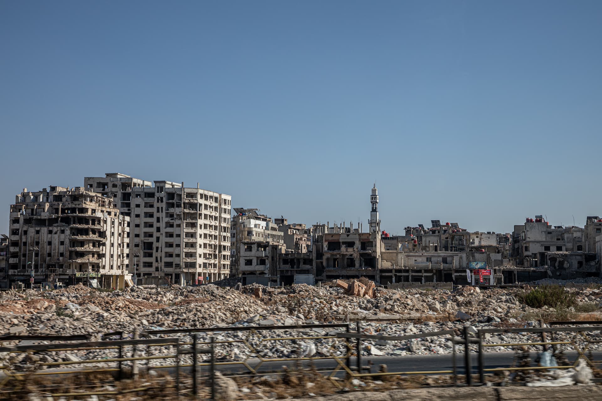 Buildings in Homs city, damaged and destroyed during the crisis. © UNHCR/Hameed Maarouf